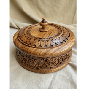 Petite boîte à bonbons en bois pour usage personnel, pour garder les bonbons toujours à portée de main, à tout moment et à tout moment de la journée - Product Image 2