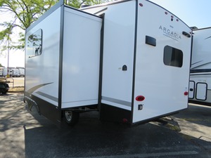 Se vende K-E-Y-S-T-O-N-E A-R-C-A-D-I-A SELECT 2-1-S-R-K 2024 usado. - Product Image 4