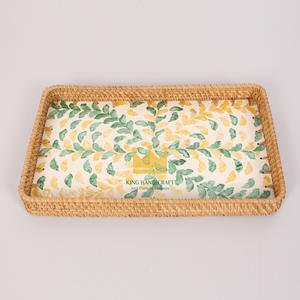 Vente en gros de plateaux de service en rotin de couleur de taille personnalisée Présentoir décoratif en nacre fait à la main pour nourriture, thé, café, table à manger - Product Image 3