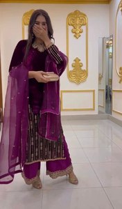 NUEVO DISEÑADOR FESTIVAL ESPECIAL TERCIOPELO TOP CON DUPATTA PARA MUJER - Product Image 2