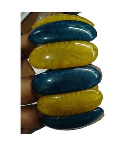 Bijoux fantaisie Bracelet en résine Offre Spéciale finition artisanale faite à la main Bracelet multicolore Bracelets de dernière conception pour une utilisation de fête cadeau - Product Image 1