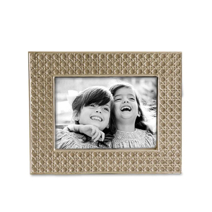 Serene Earth Luxe, exquisita serie de marcos de madera maciza y ratán tejida a mano para interiores elegantes y atractivo estético atemporal - Product Image 4
