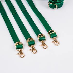 Quatre sangles ou options de poignets pour les contraintes de lit en cuir de vachette et matériel solide idéal pour les BDSM-0111 de cheville et de poignet de lit - Product Image 3