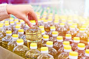 Huile de tournesol raffinée biologique de haute qualité 1 litre, qualité supérieure avec une pureté de 99,999 %, bouteille en plastique pour la cuisson, étiquette florale jaune - Product Image 6