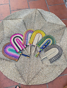 Ventilateur en jonc de mer fait à la main écologique parfait pour les cadeaux d'utilisation extérieure et la vie durable - Product Image 3