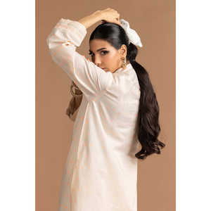 Chemise beige jacquard teinte pour femme, motif floral vintage, style simple, boutons décoratifs, tailles XL, coton et soie, pour le printemps et l'automne - Product Image 5