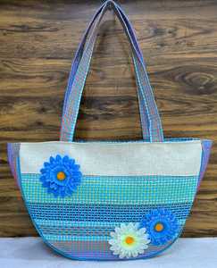 Design classique en fibre de jute naturelle imprimée florale avec un sac fourre-tout rond décontracté avec poignée, bonne capacité pour les essentiels quotidiens - Product Image 3