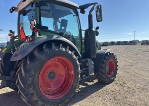 Usado 2022 Fendtt 311 Tractor a pie Bastante usado Mini tractor con clasificación de potencia de 20hp a 180hp para la venta - Product Image 4