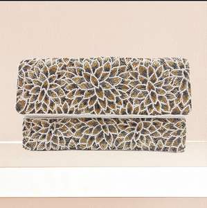 กระเป๋าคลัทช์สะพายข้างลายดอกไม้สุดหรูกระเป๋าปาร์ตี้ตอนเย็นประดับคริสตัลโลหะมีลายทางทรงซองจดหมาย - Product Image 1