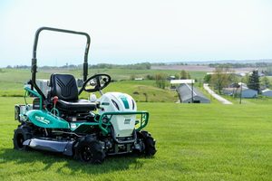 Cortadora de Césped Industrial Premium Orec Rabbit RM882 de 26 Pulgadas con Motor de 2 Tiempos de 5.5HP, Diseño Duradero, Entrega Rápida a Nivel Mundial - Product Image 2