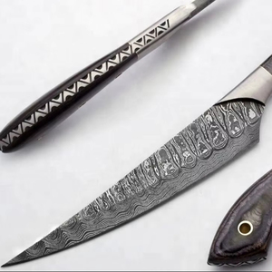 Couteau professionnel en acier Damas pour le filetage du saumon et la découpe du poisson avec manche en bois, idéal pour le camping - Product Image 1