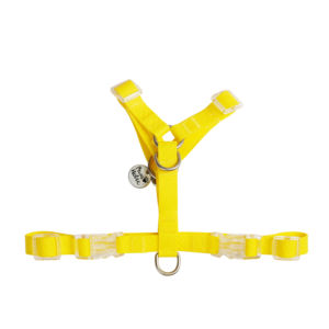Arnés impermeable para perros en forma de Y con luces recubierto de PVC Diseño amarillo simple y de moda Características transpirables y reflectantes - Product Image 1