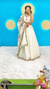 Navratri Festival especial desgaste algodón pesado bordado y espejo Real trabajo Lehenga Choli y algodón bordado espejo trabajo Dupatta - Product Image 3