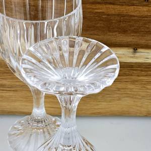 Article fantastique très demandé Verre à vin en verre met en valeur les subtilles variations de couleur dans différents styles de vin - Product Image 3