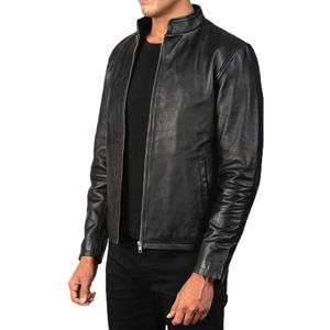 Chaqueta de Cuero Borgoña Desgastada para Hombre y Mujer, Prenda Exterior de Cuero Vintage Elegante para un Look Casual y de Motociclista - Product Image 3