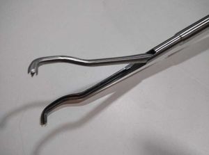 Pince laparoscopique Debakey Satinsky manuelle réutilisable 10 mm x 330 mm en acier inoxydable, courbée, approuvée CE, instruments chirurgicaux - Product Image 4