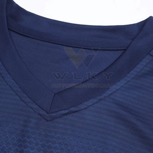 ชุดยูนิฟอร์มฟุตบอลออกแบบมาใหม่พร้อมโลโก้ของทีมชุดนักฟุตบอลที่ปรับแต่งได้ไม่เหมือนใคร - Product Image 2