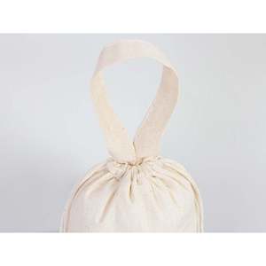 Sacs cadeaux réutilisables en coton biologique avec cordon de serrage pour événements d'anniversaire, logo personnalisé, recyclables - pour promotions, sacs de courses, sacs anti-poussière, style de vie - Product Image 6