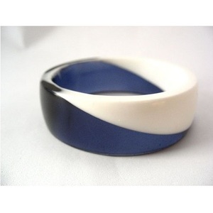 High Quality Waterproof Resin Bangles for Women Custom Colors <b>Cute</b> Style Smooth Polish Durable Jewelry for Daily Wear Occasions - Product Image 3