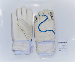 Gants de football imperméables et personnalisés pour gardien de but Matériau de haute qualité pour le sport Gants de gardien de but de football fabriqués - Product Image 2