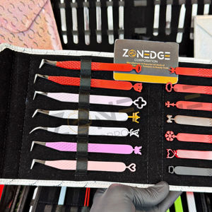 Pinzas para Extensión de Pestañas con Punta de Fibra, Venta Caliente, con Nuevos Diseños de Mango Personalizados, Mango con Agarre de Color Diamante - Product Image 1