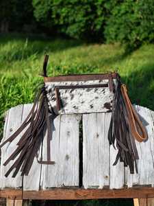 Bolso Bandolera de Cuero Vacuno de Diseño Vintage para Mujer, Tendencia 2025, Correa de Cuero con Flecos, Estilo Rústico, Ligero y de Alta Calidad - Product Image 6