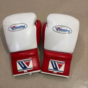Gants de boxe MMA professionnels en cuir de haute qualité, personnalisables, confortables, antidérapants, respirants, imperméables et évacuant l'humidité - Product Image 5