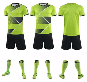 Uniforme sublimé de football 7V7 Chemise de joueur de football 100% uniformes de football en polyester avec logo Kits de clubs internationaux - Product Image 3