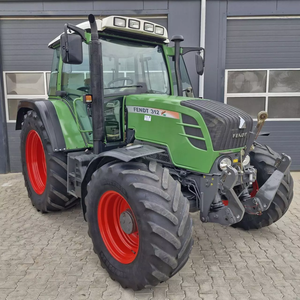 รถแทรกเตอร์เดินตาม FENDT 312 VARIO TMS 4WD 140 แรงม้า ระบบเกียร์ขับเคลื่อนอเนกประสงค์ ผลผลิตสูง พร้อมห้องโดยสารสีเขียว - Product Image 1