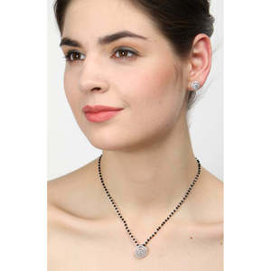 Compre un Conjunto de Mangalsutra de Plata Pura, Joyería Fina Étnica Clásica y Moderna con Circonita y Diamantes para Bodas, Fiestas y Compromisos - Product Image 6