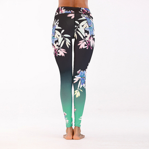 Logo personnalisé Sublimation Leggings de yoga taille haute imprimés de fleurs Leggins vente en gros de leggings d'entraînement décontractés pour femmes - Product Image 4