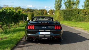ฟอร์ด มัสแตง จีที500 คูเป้ ปี 2023 สีดำ เครื่องยนต์ 5.0-6 ลิตร V8 เทอร์โบ เบนซิน เกียร์อัตโนมัติ ไฟหน้า LED เบาะหนังสีเข้ม ยาง R17 มาตรฐานยูโร 6 สภาพใหม่/มือสอง - Product Image 5