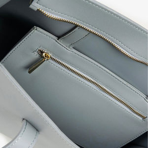 Nouveau sac à main de luxe marron vintage en cuir noir pour femmes sac fourre-tout avec logo imprimé personnalisé sacs fourre-tout de loisirs pour femmes - Product Image 5