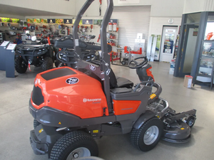 Prix réduit - Tondeuse à gazon Husqvarna TC 238T de qualité DIY avec moteur à essence de 5,5 CV et transmission hydrostatique - Product Image 3