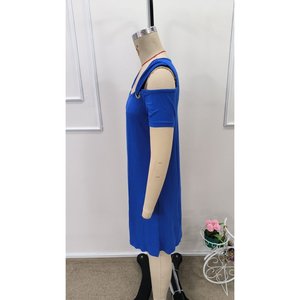 Robe courte en viscose à épaules dénudées pour femme Jane's avec détails ajourés - Style décontracté à col rond pour l'été - Product Image 6