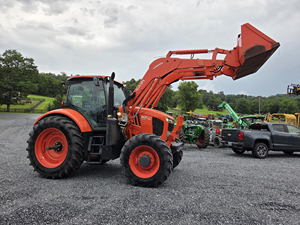 Tracteur agricole Kubota M7-132 Deluxe en excellent état, multifonctionnel, de haute qualité à prix avantageux - Product Image 3