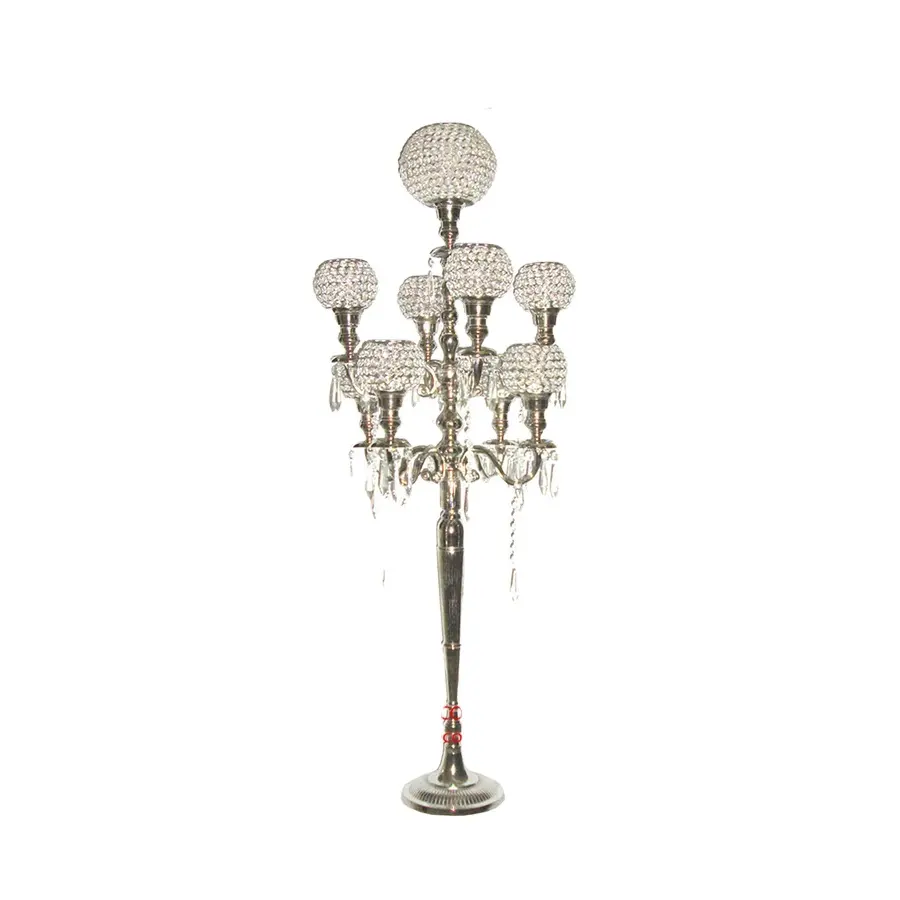 結婚式や家の装飾のためのクリスタルボール付きのユニークなデザインのプレミアム品質の燭台手作りの燭台