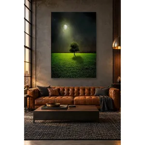 Impression sur toile de Fida Lone Tree sur prairie verte sous la pleine lune - Product Image 5