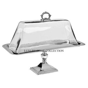 Plato para mantequilla de metal estilo rústico con acabado antiguo, ideal para complementar la decoración de cocinas tradicionales y modernas. - Product Image 3