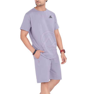 Ensemble t-shirt et short léger et respirant, idéal pour l'été et le confort quotidien - Product Image 5