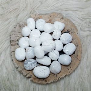 Tumbled Jasper White Snow Agate Natural Indonesia Alta calidad Hecho a mano Curación Cristal Gemas Forma 20-30mm - Product Image 4