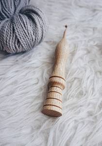 เข็มโครเชต์ไม้ใหม่ มีหลายขนาดให้เลือก พร้อมสลักขนาด เหมาะสำหรับอุปกรณ์ถักนิตติ้งจากอินเดีย - Product Image 3