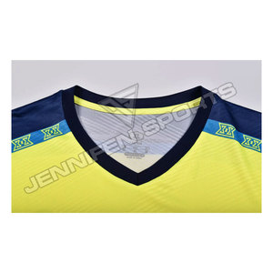 Ensemble de maillots de football à impression de colorant Uniformes de football pour hommes Maillot + ensemble court Impression par sublimation 100% tissu en polyester - Product Image 2