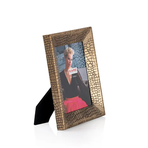 Cadre photo en métal artisanal pour une décoration de table élégante - Product Image 2