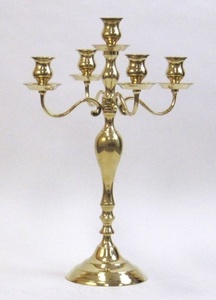 Bougeoir en aluminium de haute qualité au design élégant avec base en métal rond fini or brillant pour la décoration de la maison Candélabre à 5 bras - Product Image 6