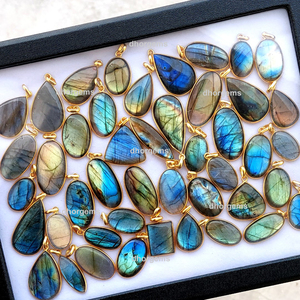 Pendentif en pierre précieuse labradorite bleue de haute qualité, en acier inoxydable, petite pierre précieuse, lunette ronde, ample, demi-lune - Product Image 5