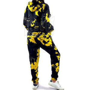 Survêtement à sublimation pour femmes avec impression personnalisée en coton et polyester Ensemble de vêtements de sport pour la gym Survêtement pour femmes - Product Image 2