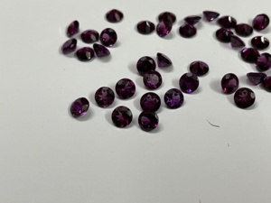 Lot de pierres précieuses en grenat rhodolite rose naturel certifié IGI, forme ronde de 7 mm, calibrées, par Sadiya International - Product Image 6