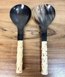 Ensemble de cuillères en corne de buffle faites à la main exquis ustensiles de cuisine de qualité supérieure avec poignée en plastique pour les fêtes et les repas - Product Image 4