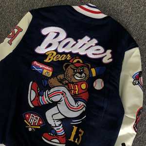 Chaqueta Universitaria Personalizada de Hermandad Griega |   Chaqueta Bomber Universitaria Bordada |   Ropa de Fraternidad y Hermandad para Mujeres y Hombres - Product Image 3